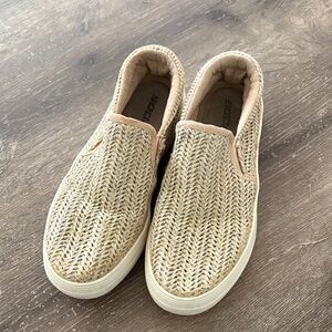 Woven Shoes